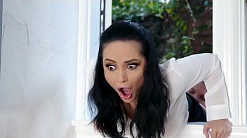 play Danarogozxnxx, kiedy pieprzy dwóch mężczyzn