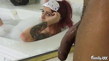 play Beautiful xnxx with a redhead fucked in the bathtub 2019