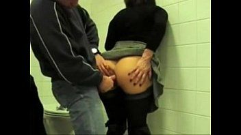 play Anal debout avec une chatte russe avec des boucles de mer