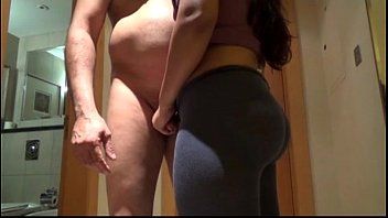 play موقع xnxx مع امرأة سمراء في جوارب طويلة مع مؤخرتها الكبيرة استغل من قبل ابن أخيها