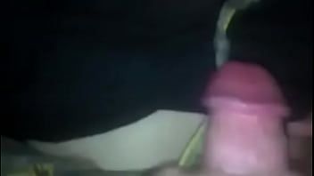 play تتعلم الشقراء الشابة لأول مرة كيفية ممارسة الجنس عن طريق الفم من جبهة مورو الإسلامية للتحرير في القرية التي ترتدي نظارة طبية