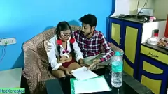 play Cita tórrida de una adolescente india: sexo apasionado con su profesora en medias