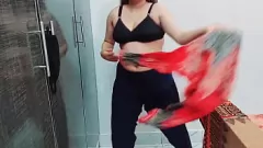 play Dansul nude al frumuseții pakistani la apelul video: Sobia Nasir Striptease Porno exotic